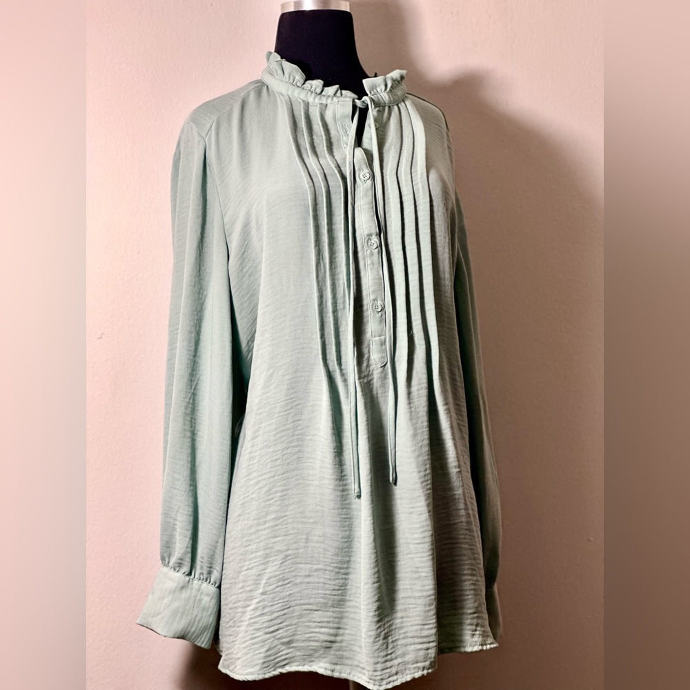 Vera Wang Top